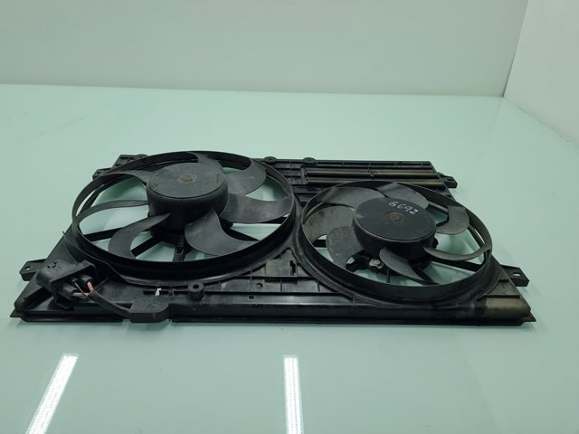 1K0121205AA Difusor del radiador de refrigeración  comprar en Reus