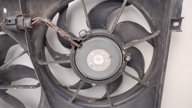 VAG 1K0121205AD Difusor del radiador de refrigeración  disponible España