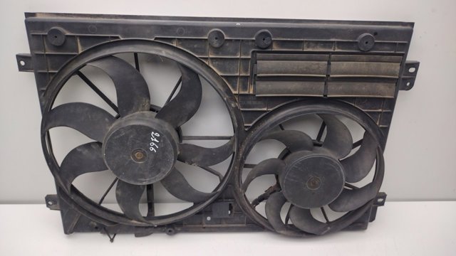 1K0121205AD Difusor del radiador de refrigeración  disponible Utrera