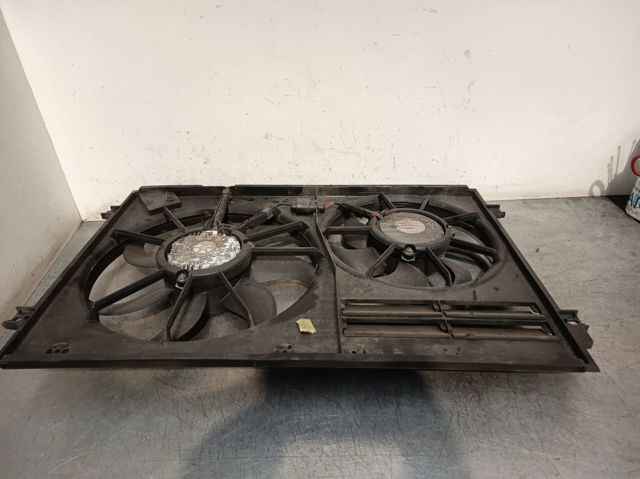 1K0121207AA Bastidor radiador comprar Girona
