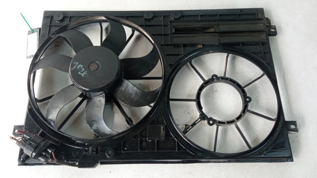1K0121207AA Difusor del radiador de refrigeración  comprar en Pontevedra