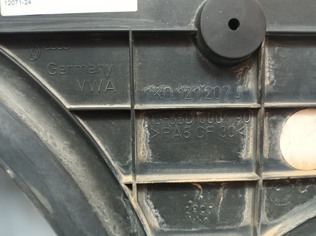 1K0121207J Difusor del radiador de refrigeración  disponible Málaga