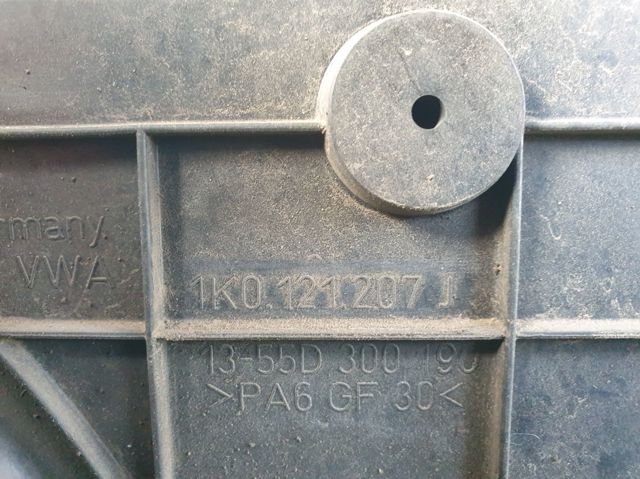 VAG 1K0121207J Difusor del radiador de refrigeración  disponible Valladolid