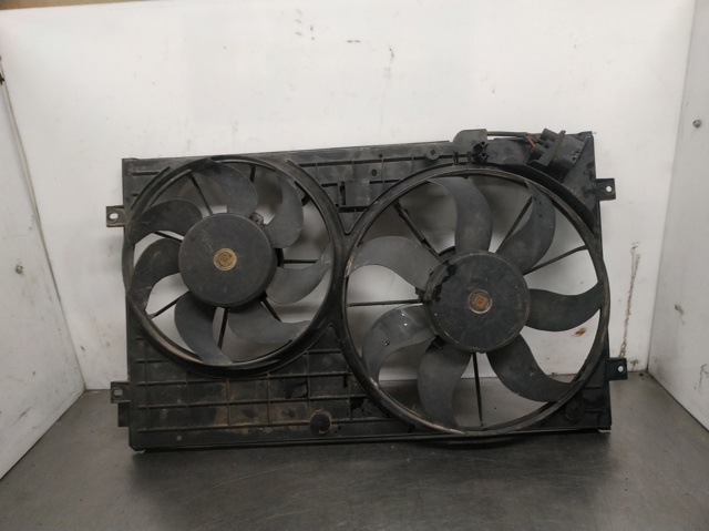 VAG 1K0121207T Difusor del radiador de refrigeración  comprar en Albacete