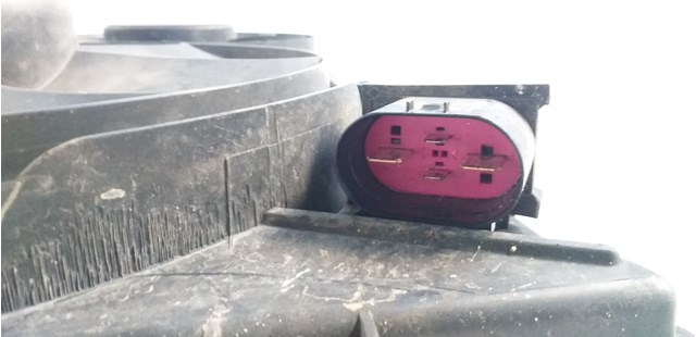 1K0121223 VAG Persiana del radiador comprar Alcalá