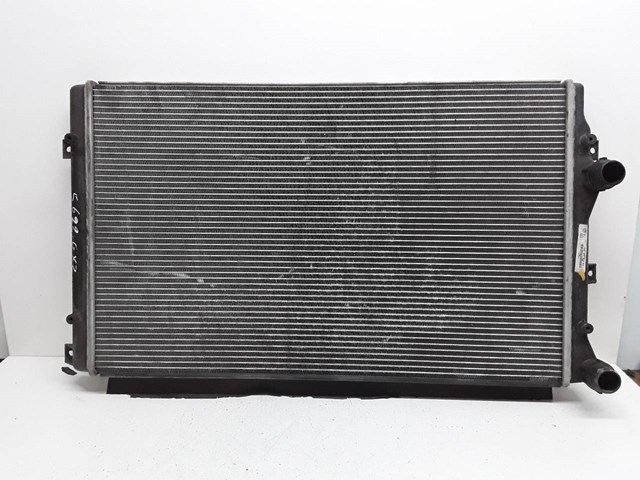 VAG 1K0121251AT Radiador de refrigeración del motor  disponible Valladolid