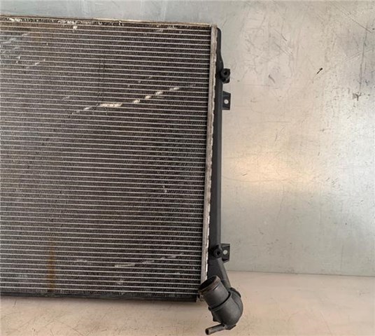 1K0121251DN Radiador de refrigeración del motor  comprar en Zaragoza