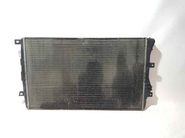 1K0121253AA Radiador de refrigeración del motor  disponible Málaga
