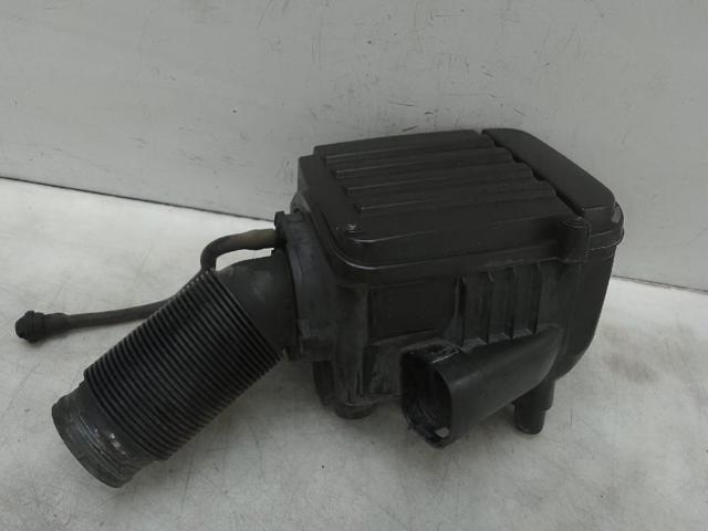 Casco de filtro de aire Volkswagen Passat 3C2
