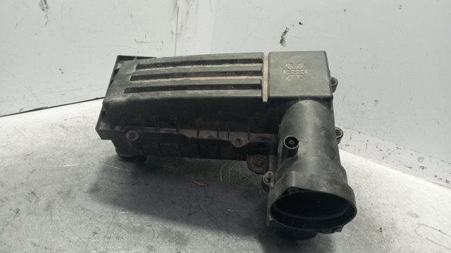 VAG 1K0129620D Filtro de aire  disponible Valladolid