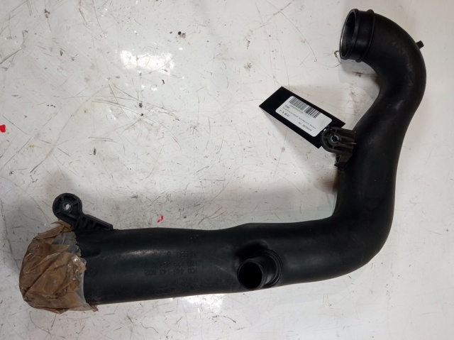 VAG 1K0129654K Tubo de admisión de aire al turbocompresor  en stock Terrassa