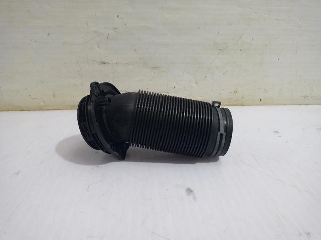 Conducto de aire, salida del filtro de aire 1K0129684 VAG