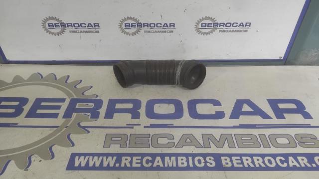Conducto de aire, salida del filtro de aire 1K0129684 VAG