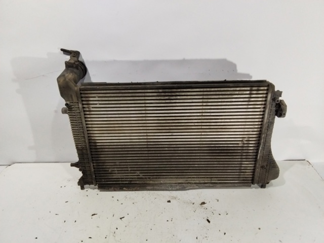 1K0145803H Intercooler  en stock Sabadell