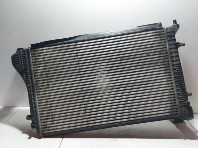 VAG 1K0145803H Intercooler  en stock Salamanca
