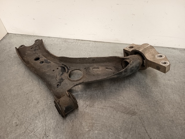 1K0199231K VAG Buje delantero inferior del brazo de suspensión  comprar en Jaén