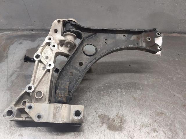VAG 1K0199231K Buje delantero inferior del brazo de suspensión  disponible Valladolid