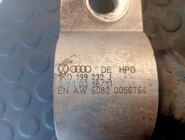 1K0199232J VAG Buje delantero inferior del brazo de suspensión  disponible Alicante