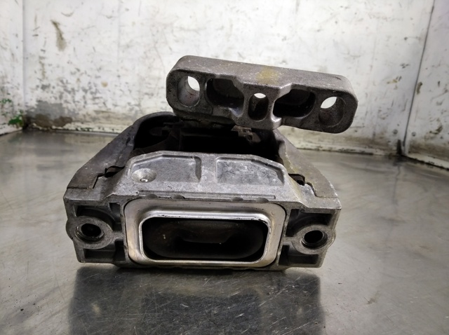 1K0199262 VAG Soporte de motor derecho  disponible Alicante