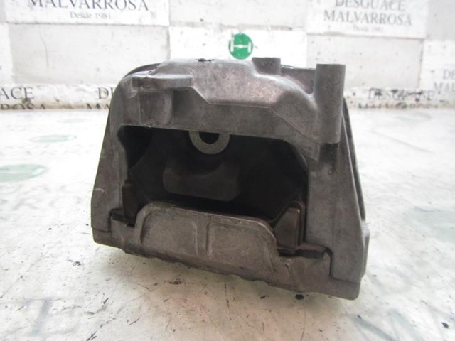 VAG 1K0199262AT Soporte de motor derecho  en stock Salamanca