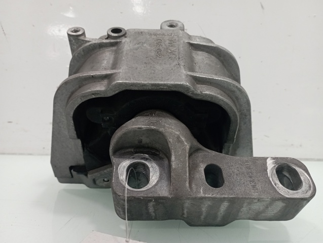 1K0199262AT Soporte de motor derecho  disponible Utrera