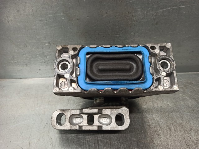 1K0199262BA Soporte de motor derecho comprar Sevilla