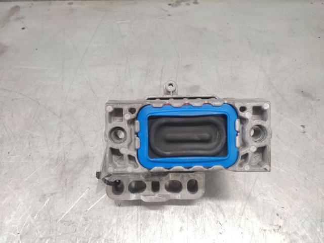 1K0199262BA Soporte de motor derecho  disponible Burgos