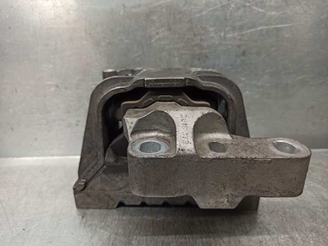 VAG 1K0199262BA Soporte de motor derecho  en stock Salamanca