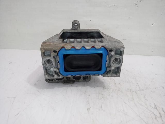 VAG 1K0199262BA Soporte de motor derecho  en stock Salamanca