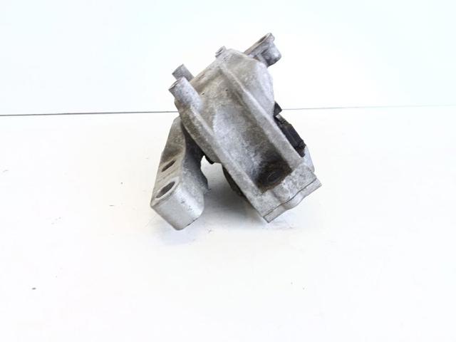 VAG 1K0199262CB Soporte de motor derecho  en stock Terrassa