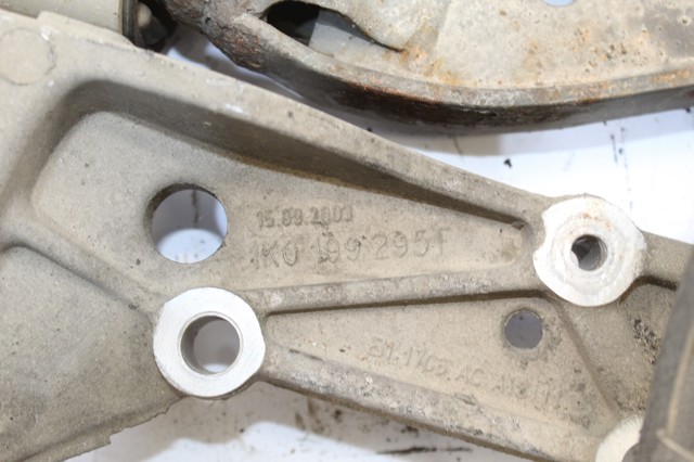 1K0199295F Soporte de viga delantera  comprar en Zaragoza