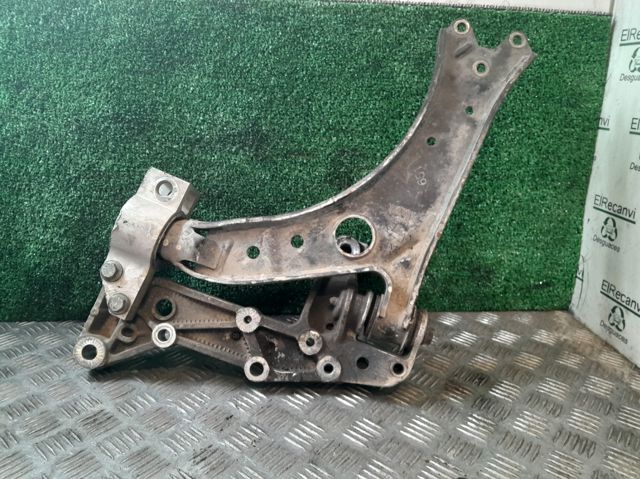 1K0199296 Brazo inferior derecho de la suspensión delantera  en stock Castellón