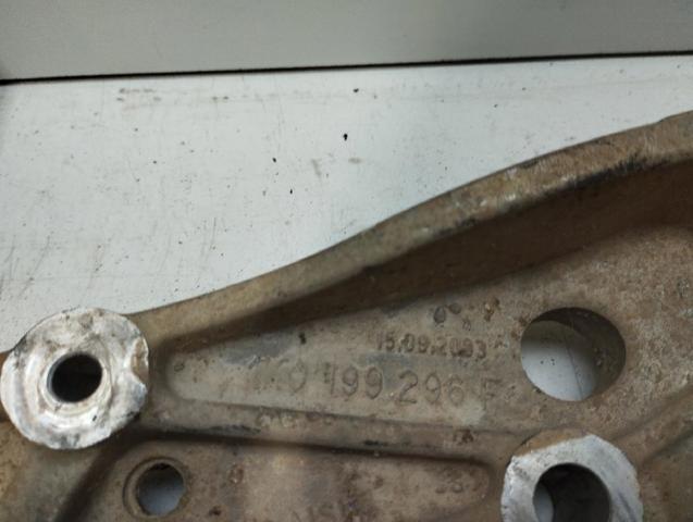 VAG 1K0199296F Soporte de viga delantera  disponible Lugo