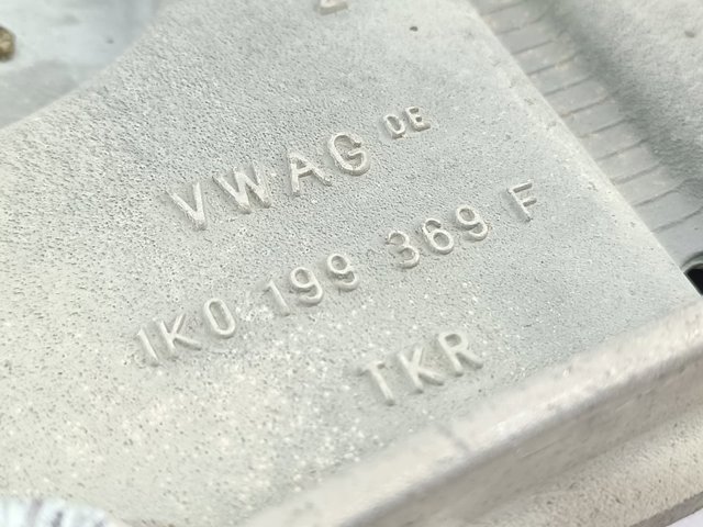1K0199369F VAG Soporte inferior del motor  comprar en Lleida