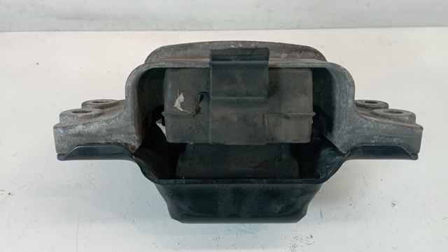 1K0199555M VAG Soporte izquierdo del motor  en stock Córdoba