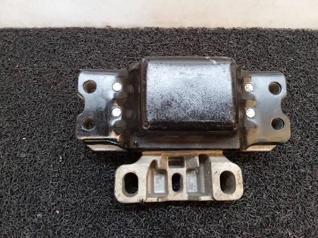 1K0199555N Soporte izquierdo del motor  en stock Sabadell