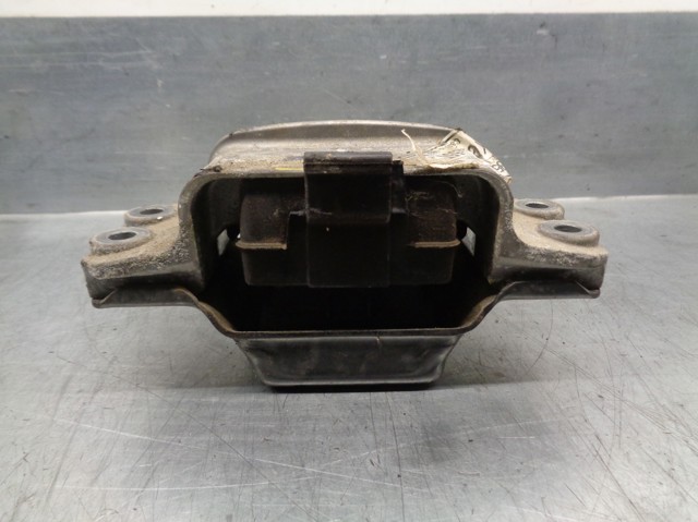 1K0199555T Soporte izquierdo del motor  disponible Burgos