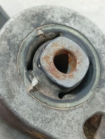 1K0199855BB Soporte de motor trasero  en stock Granada