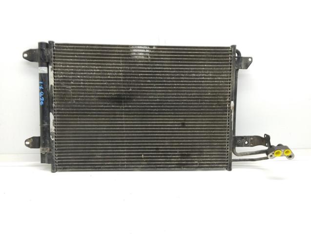 Condensador / radiador  aire acondicionado para volkswagen jetta iii  jetta (1k2) 2.0 tdi   /   0.05 - 0.10 bkd 1K0298403A