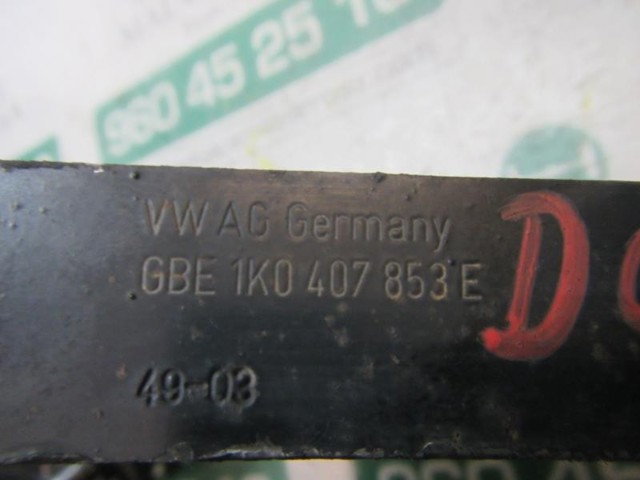1K0407151AA Brazo inferior izquierdo de la suspensión delantera  disponible Málaga