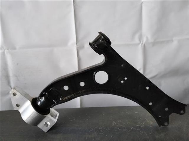 VAG 1K0407151AA Brazo inferior izquierdo de la suspensión delantera comprar Pamplona