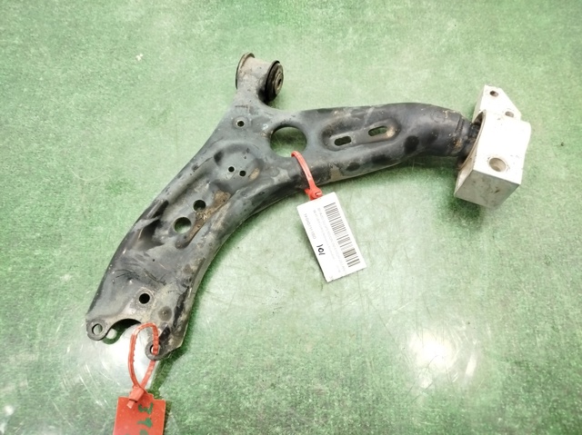 1K0407151BD Brazo inferior izquierdo de la suspensión delantera comprar Girona