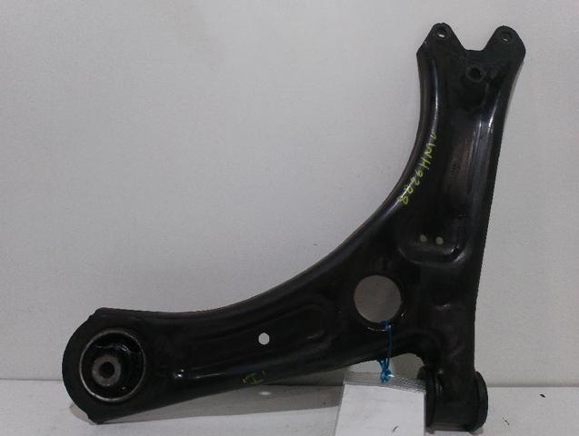 1K0407151BG Brazo inferior izquierdo de la suspensión delantera  disponible Utrera