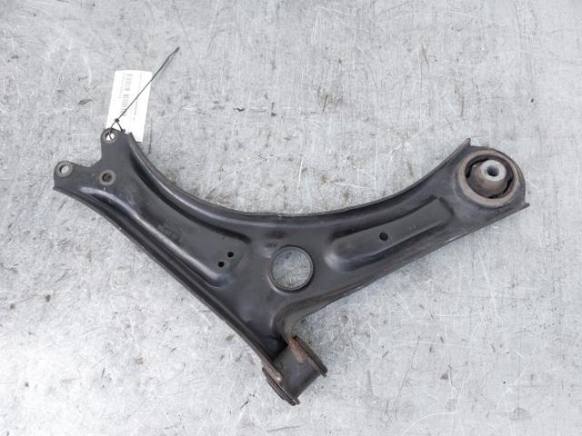 1K0407151BL Brazo inferior izquierdo de la suspensión delantera  en stock Castellón