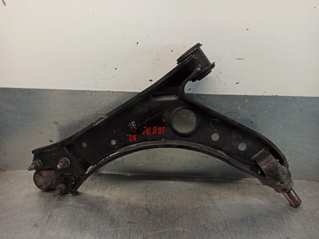 VAG 1K0407152AA Brazo inferior derecho de la suspensión delantera  en stock Valencia