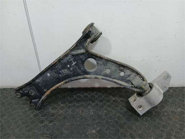 VAG 1K0407152AA Brazo inferior derecho de la suspensión delantera  en stock Terrassa