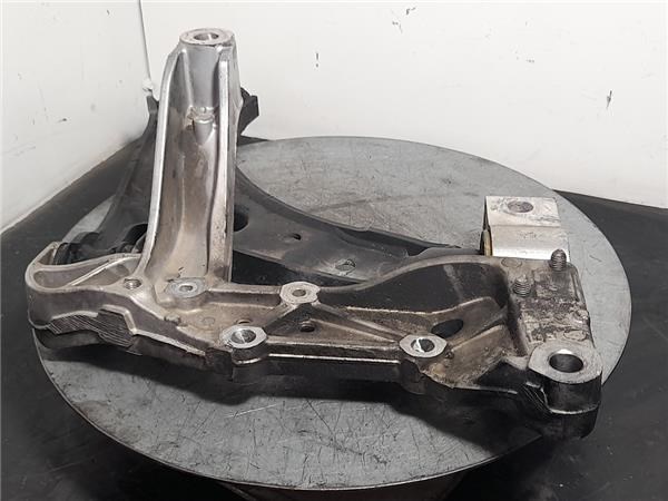 1K0407152AA Brazo inferior derecho de la suspensión delantera  disponible Utrera