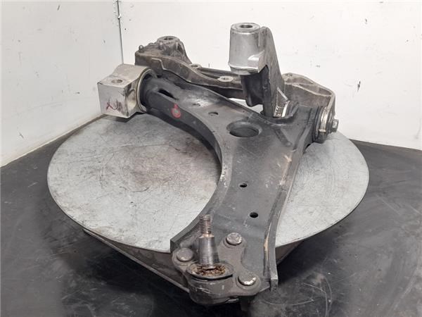 1K0407152AA Brazo inferior derecho de la suspensión delantera comprar Almería