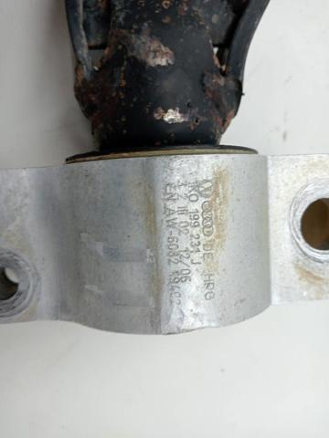 1K0407152AA VAG Brazo inferior derecho de la suspensión delantera  en stock Gandía