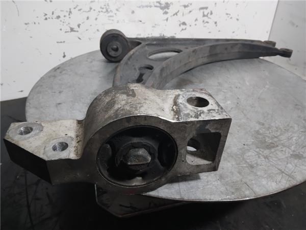 1K0407152AB Brazo inferior derecho de la suspensión delantera  en stock Sabadell